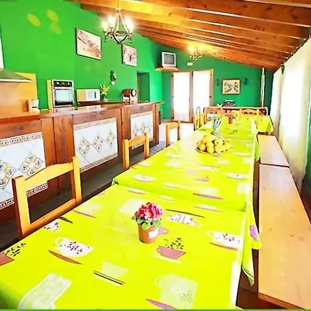 Large House In Gamiz-fica With Mountain View Сasa de vacaciones *