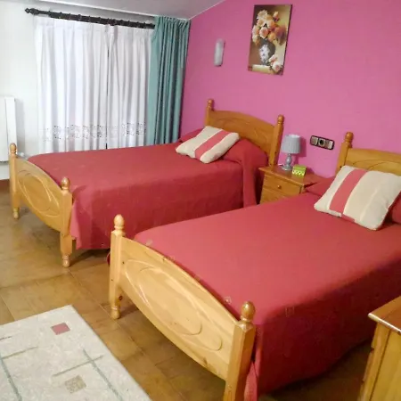 Large House In Gamiz-fica With Mountain View Hébergement de vacances Fica