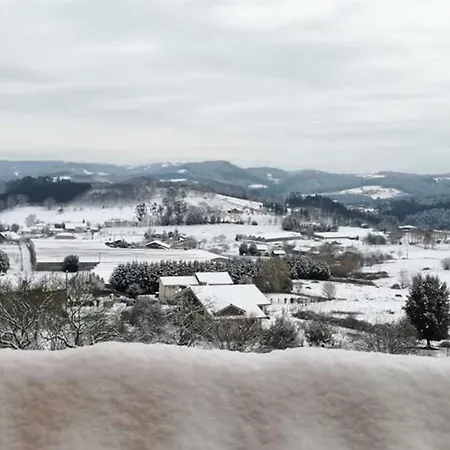 Ferienhaus Large House In Gamiz-fica With Mountain View