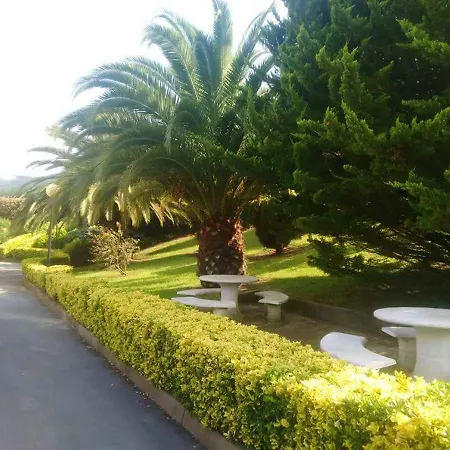 Large House In Gamiz-fica With Mountain View Vakantiehuis Fica