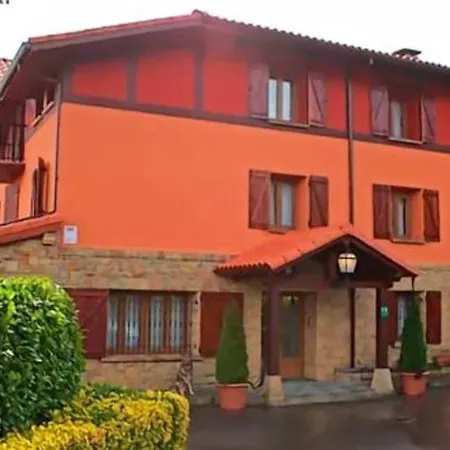 Large House In Gamiz-fica With Mountain View Vakantiehuis