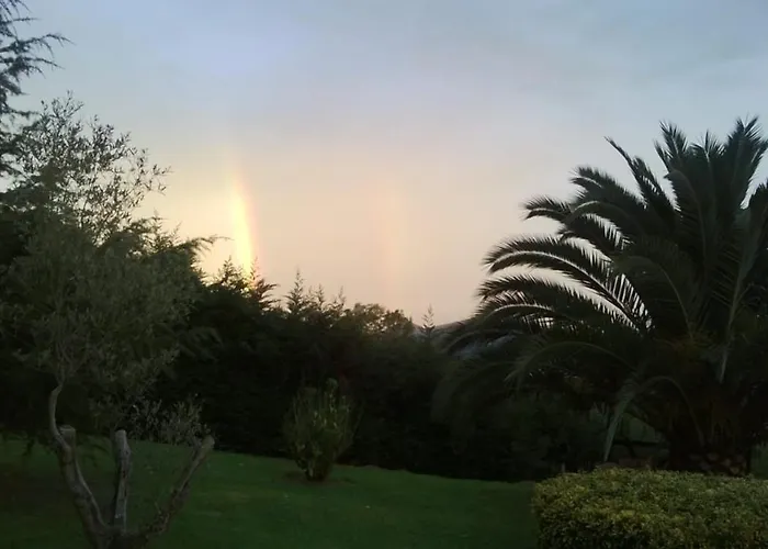 Vakantiehuis Large House In Gamiz-fica With Mountain View Fica