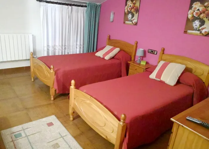 Large House In Gamiz-fica With Mountain View Vakantiehuis Fica